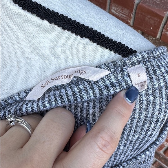 Soft Surroundings Classic Boatneck Crochet Trim Waffle Knit Women's Small Tunic - Picture 6 of 6